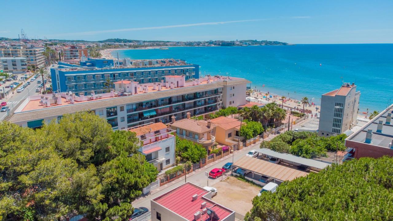 Augustus Viviendas Turísticas Cambrils Exterior foto