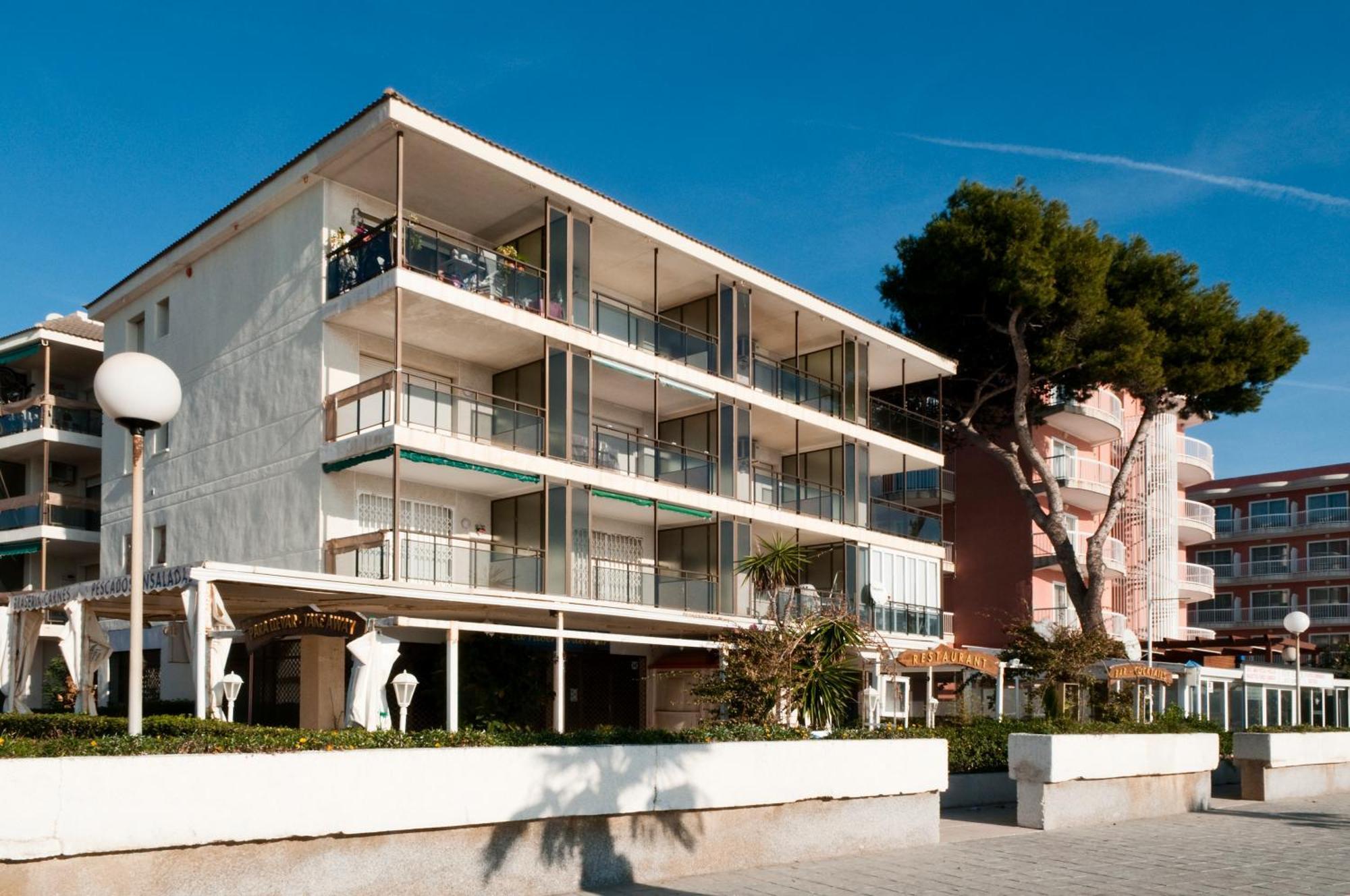 Augustus Viviendas Turísticas Cambrils Exterior foto