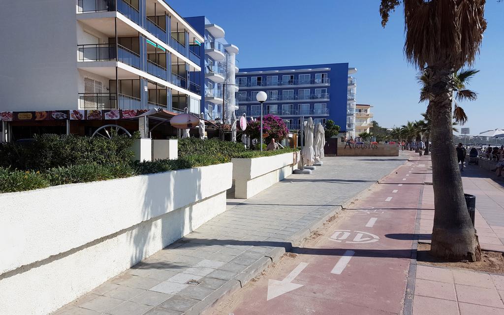 Augustus Viviendas Turísticas Cambrils Exterior foto