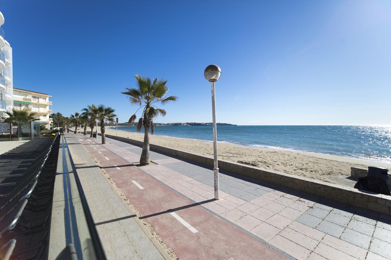 Augustus Viviendas Turísticas Cambrils Exterior foto